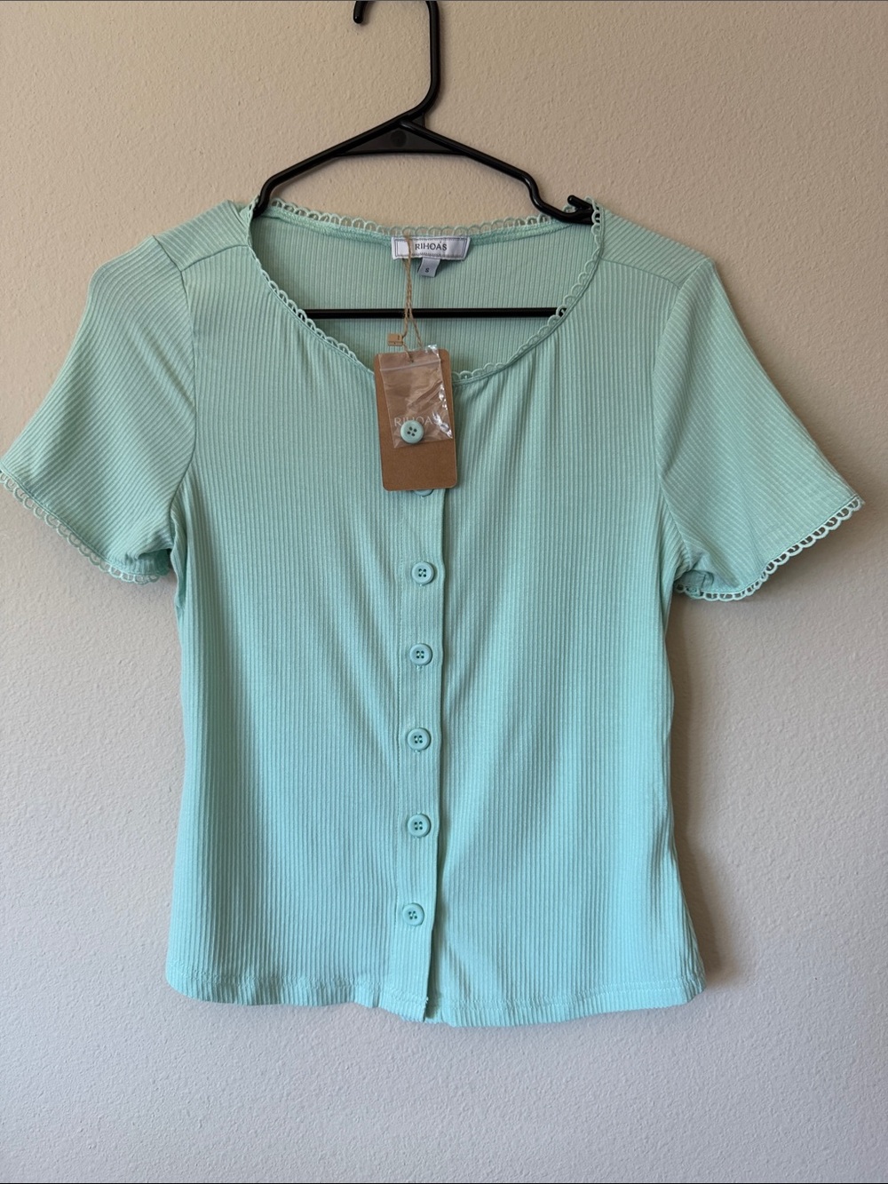 RIHOAS Mint Ribbed Button-Front Short Sleeve Top - Picture 2 of 6